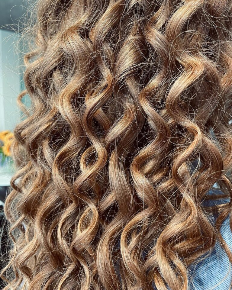 Instagram post from haarundherz. This post is in position 5.