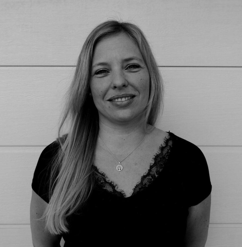 Instagram post from haarundherz. This post is in position 3.